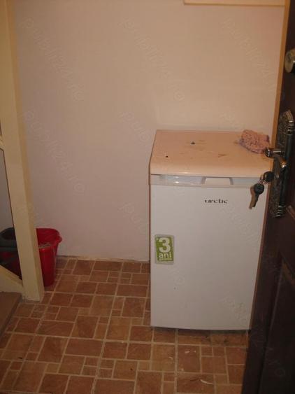 Ofer spre inchiriere garsoniera zona Pia?a Unirii unei studente sau absolvente Bucure?ti - 1