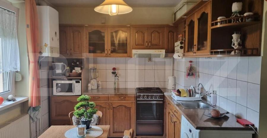 Apartament de vanzare, cu 3 camere, 91 mp, zona Bl. Closca - 7