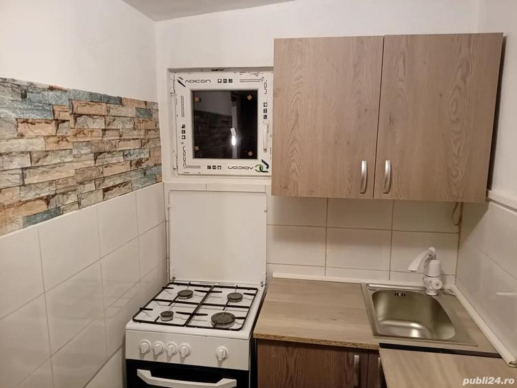 Inchiriez garsoniera la curte - 3