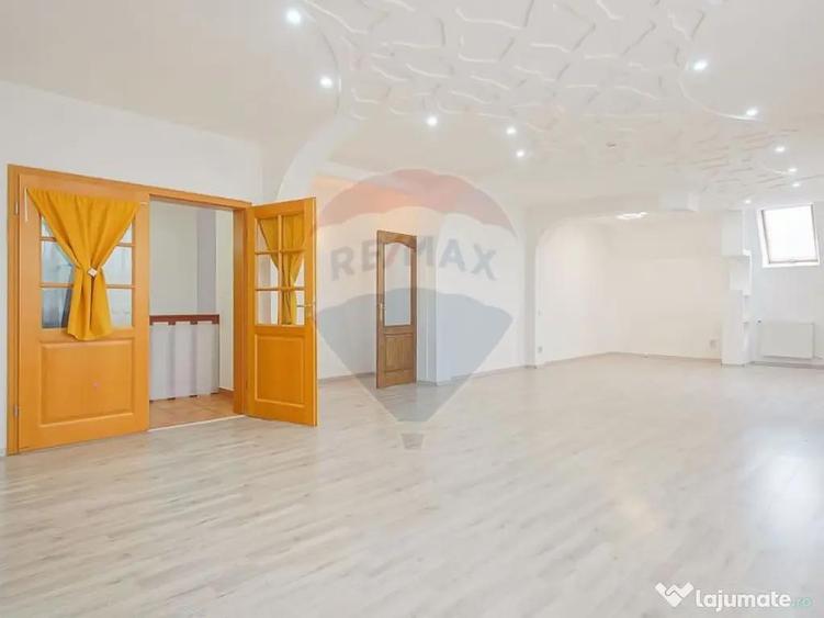 CENTRAL - Vila DE INCHIRIAT - pretabila diverse businessuri - 16