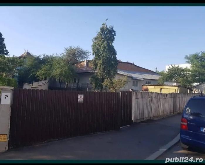 Teren + Casa Central in HU?I - 3