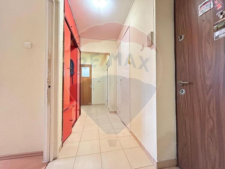 Apartament cu 3 camere de vânzare în zona Drumul Gazarului - 3