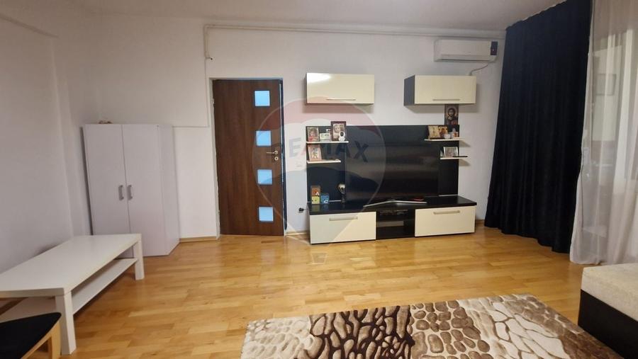 Apartament mobilat, utilat cu 2 camere de vanzare in Cartierul Latin - 2