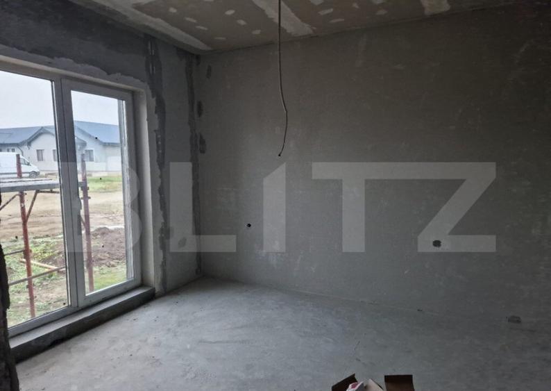 Locuin?a ideala pentru familie Casa cu 4 camere in S - 9