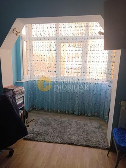 3 camere, decomandat, et. 2/4,  Gradinari,  bloc'80! - 9