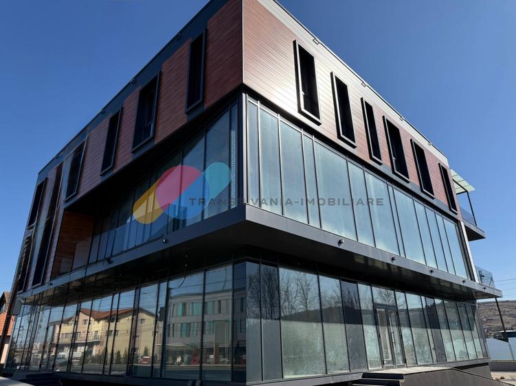 Cladire premium S+P+E+M, 14 locuri parcare, zona Sanicoara - intrare - 3