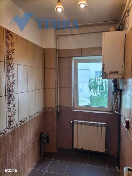 Garsoniera spatioasa si luminoasa de inchiriat - Mioveni. - 10