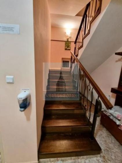 Casa/Villa 10 camere ,322 mp utili, teren 796 mp- zona 7 scari/ Sacele - 7