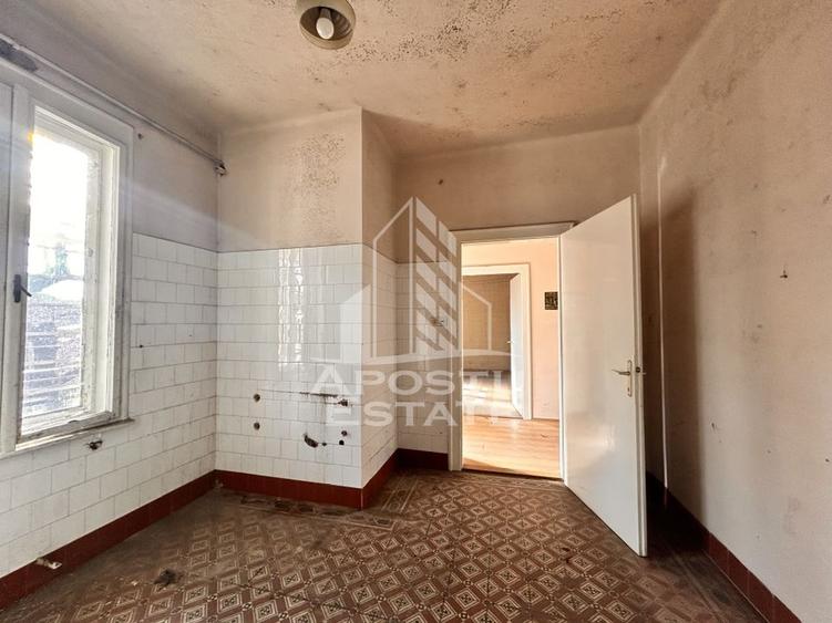 Casă individuală cu intrări separate in zona Complexului Studentesc - 7