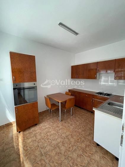 Casă cu 3 camere cu Teren 347 Mp în Central