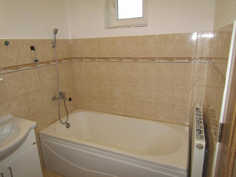 De închiriat apartament 2 camere + living | Sibiu, zona Cedonia, str. Roșiorilor - 12