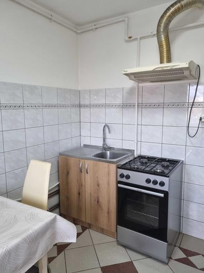Proprietar inchiriez ap. 2 camere decomandate, zona Lipovei - I.I. de la Brad - 3