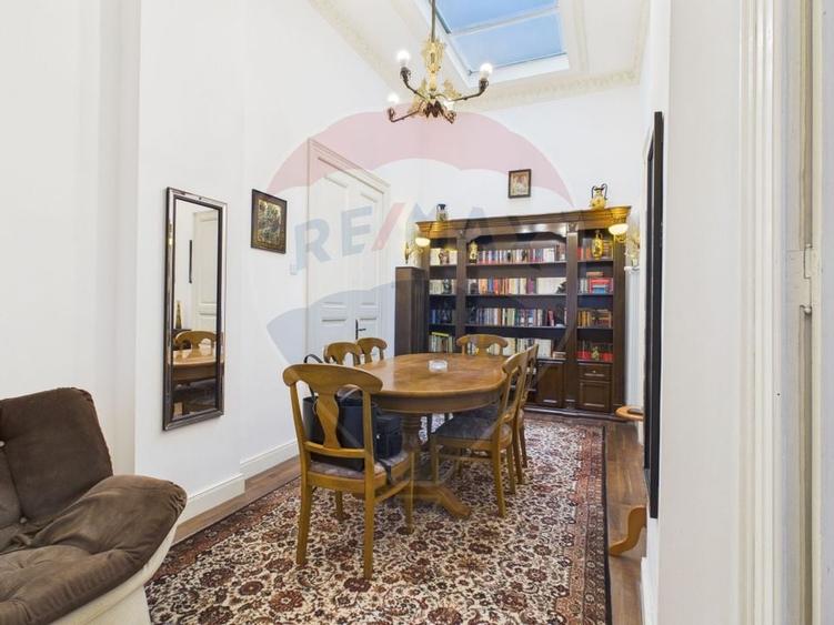 Casa / Vila cu 8 camere de vanzare în zona Cotroceni - 23