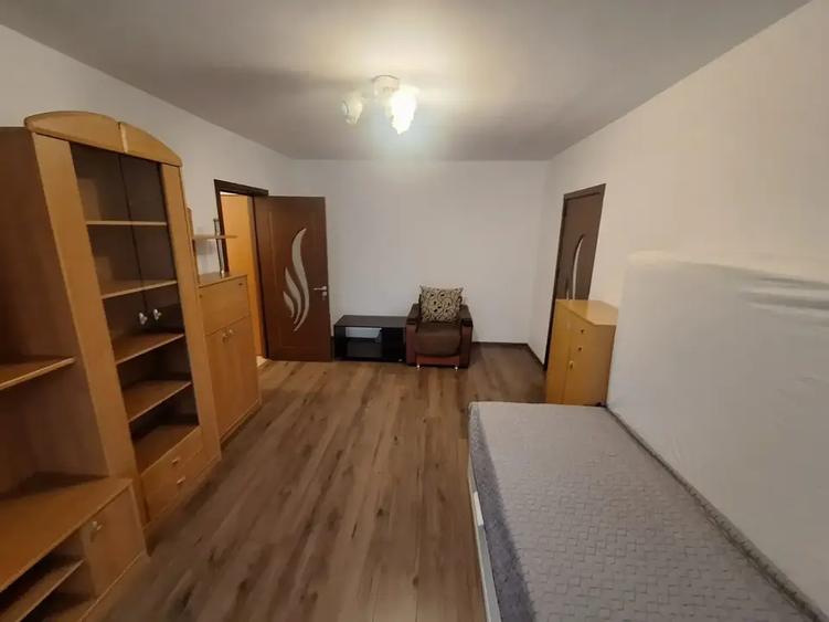 Garsoniera mare decomandata zona parc IOR metrou Nicolae Grigorescu - 2