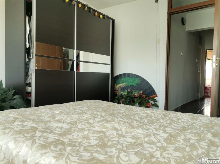 Zona Biomedica, micro 12 - 5