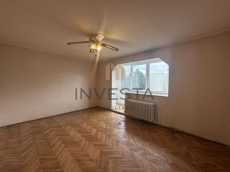 Apartament de renovat 4 camere zona Academia de Muzica - 1