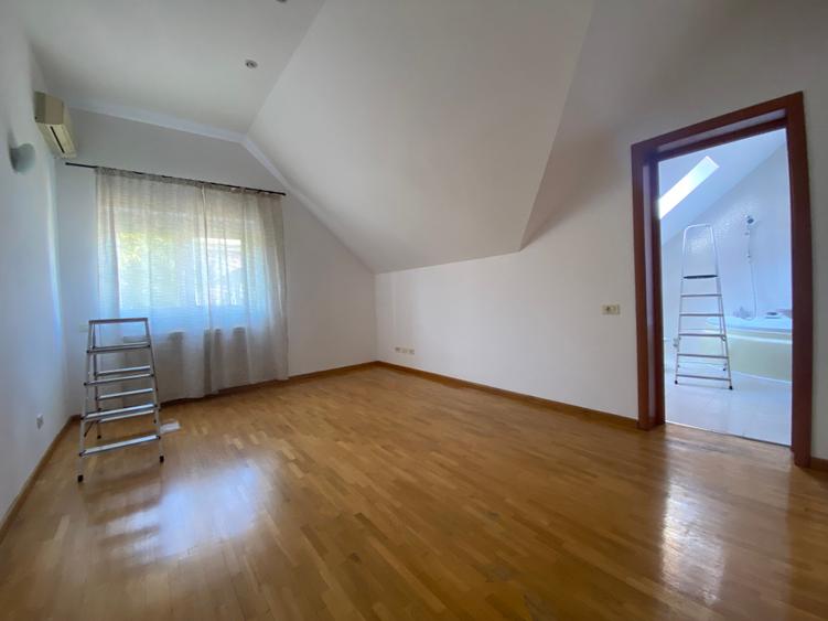 Individual villa for rent with 700 sq. m garden - 19