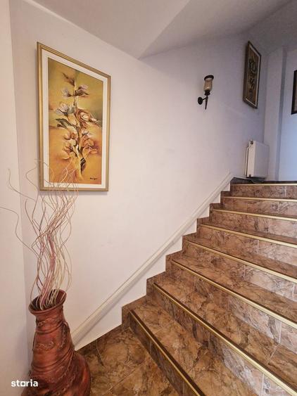 Apartament cu 3 camere, etaj 1, zona centrala - 13