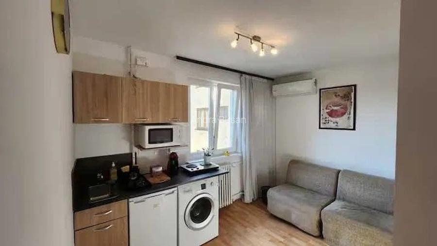 Inchiriere Apartament cu 2 Camere Ultracentral Sala Palatului