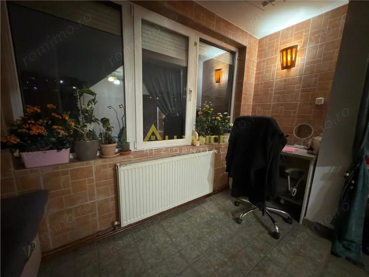 Apartament cu 3 camere, mobilat în Brâncoveanu
