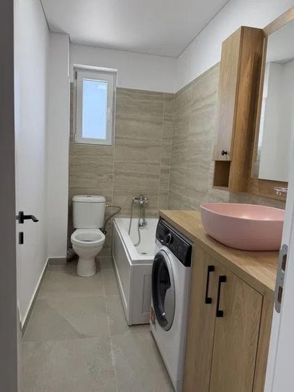 Garsonieră de închiriat Apărătorii Patriei Centrală proprie - 6