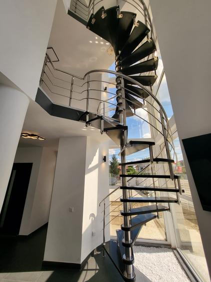 Vila deosebita mobilata si utilata disponibila imediat - 33