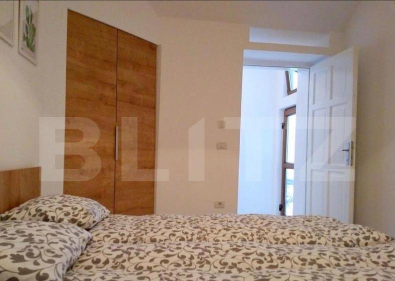 Cladire de patrimoniu din secolului XIX, de vanzare, zona - 12