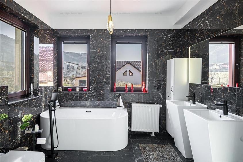 Vila superba cu 5 camere si 4 bai Bunloc Brasov Comision 0% - 9