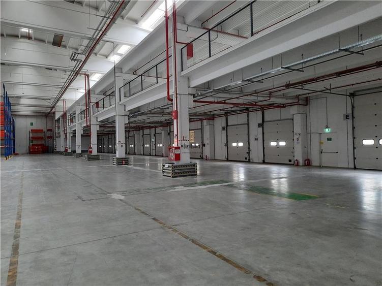 Spatii Industriale - 10000 mp - Logistica - Productie - Depozitare - Distributie - 12
