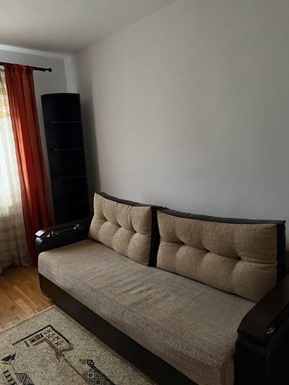Inchiriez apartament cu 3 camere - 5