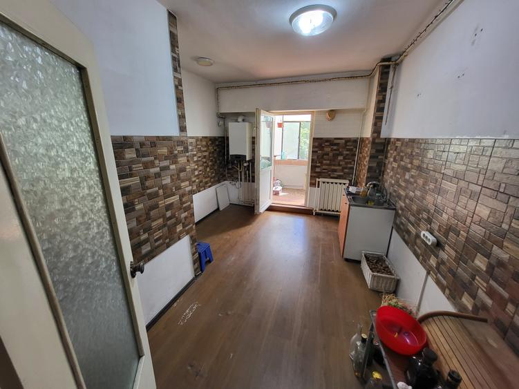 Ap 2 cam dec Piata Centrala A-uri - 1