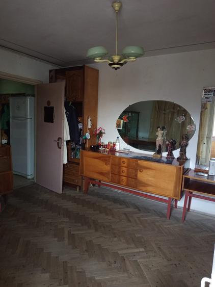 Titan-bloc 4 etaje - 2