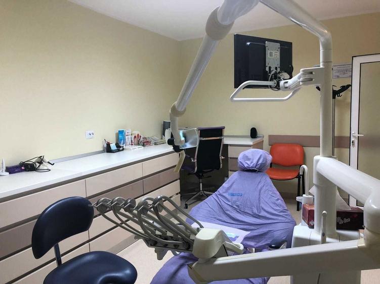 VAND CABINET Medical STOMATOLOGIC Complet Utilat MAZEPA 1 Galati - 6