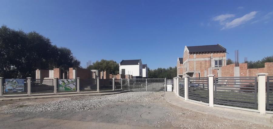 Case Individuale - Beci Parter Etaj Masarda Bartolomeu Str. Linii - 14