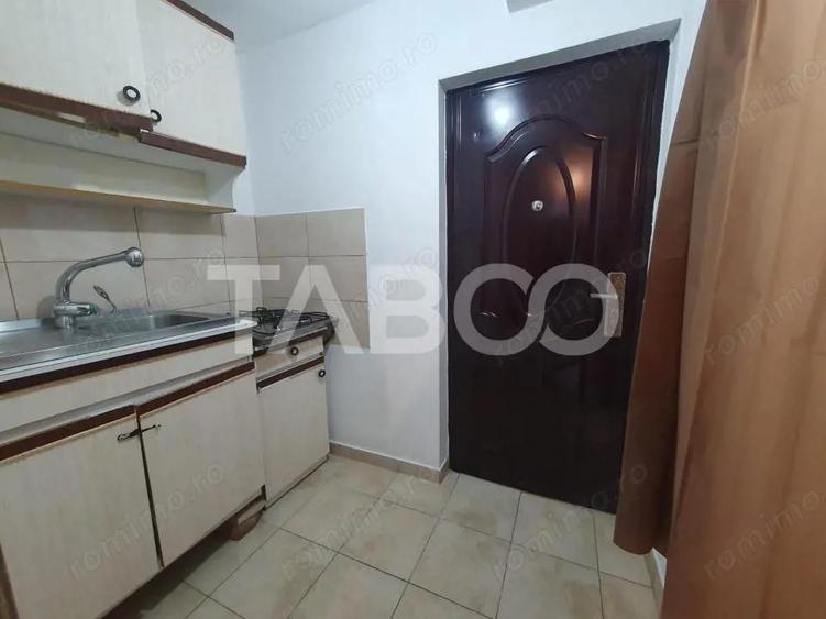 Comison 0%-Garsoniera de vanzare 30 mpu etajul 3 in zona Parcului - 2