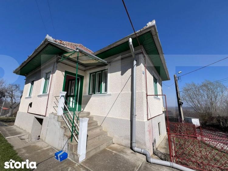 Casa renovabila de vanzare cu teren de 1300mp - 2