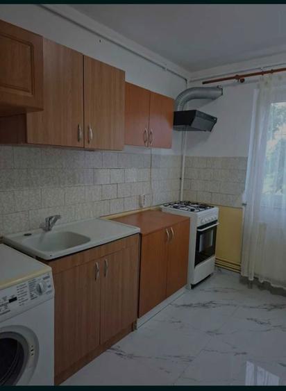 Inchiriez garsoniera in Vasile Aaron - 5