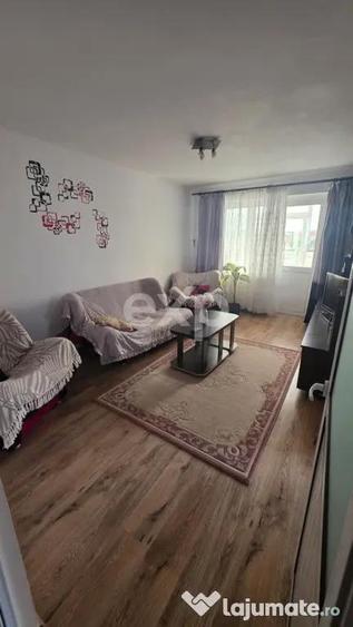 Vanzare apartament 2 camere Trivale - 1