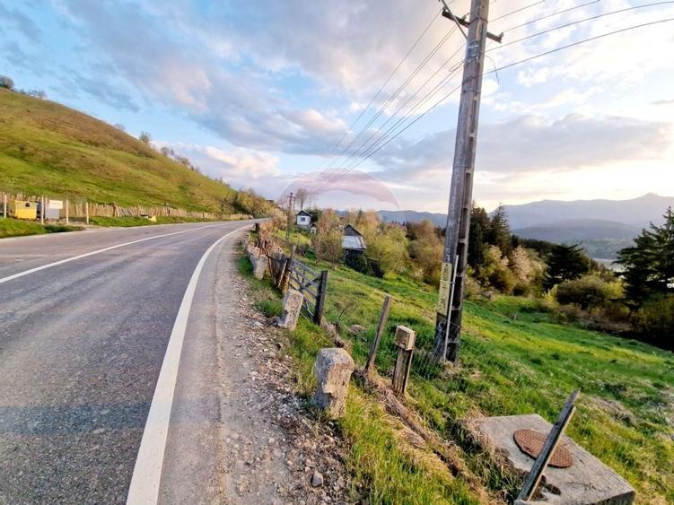 Teren cu vedere la Muntele Ceahlau - 19