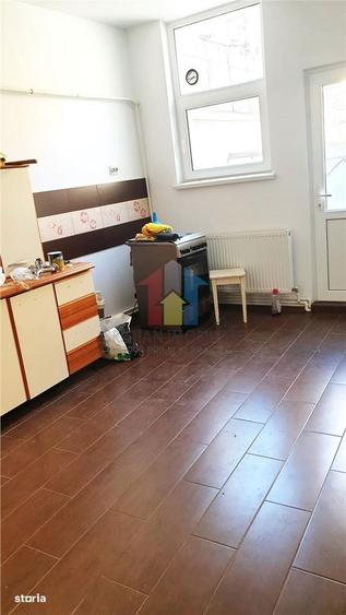 VEZI VIDEO! Casa Excelenta 2 camere, baie si bucatarie ,Politia Rutier - 8