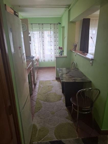 Inchiriez garsoniera - 6