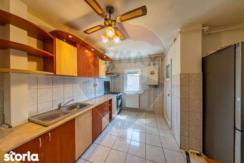Apartament cu 2 camere de inchiriat in zona Micalaca - 1