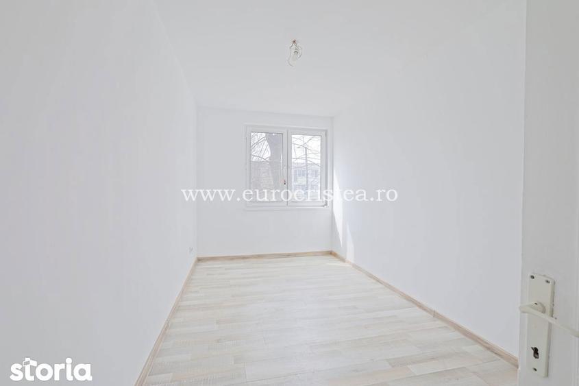 Apartament 4 camere de vanzare in Centru Vechi,Mangalia-300m de plaja - 1