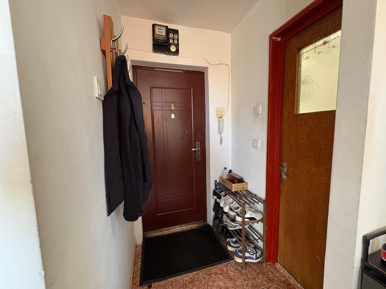 Garsonieră semidecomandată în Militari
