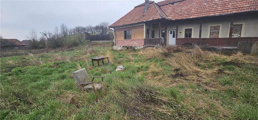 CASA 4 CAMERE 141 MP UTILI  CURTE LIBERA 1688 MP TEREN TOTAL 1839 - 5