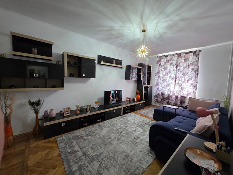 Apartament 2 camere bloc rusesc - 1