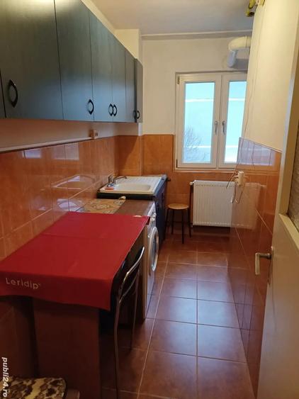 Proprietar inchiriez apartament decomandat,1 camera, baie, bucatarie central, Medicina - 1