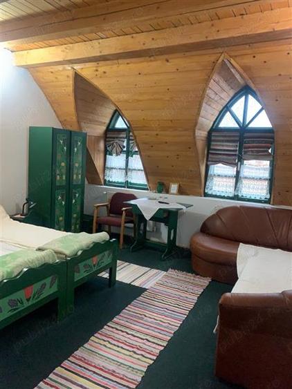 Cladire cu Arhitectura Traditionala - 691 mp - Ultracentral Oradea - 14