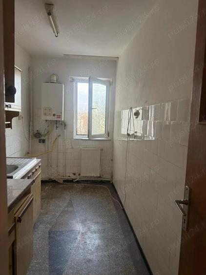 Vand apartament cu trei camere - 1