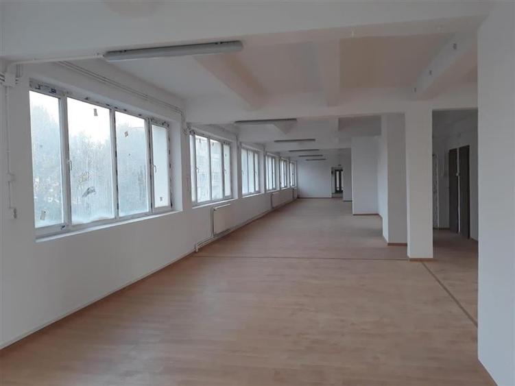 Incepe afacerea ta prospera in unul din aceste spatii comerciale, Tractorul, Bra - 4